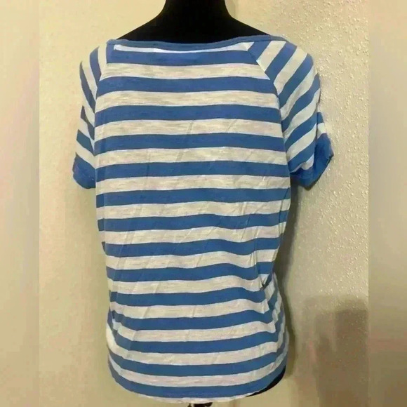 Abercrombie & Fitch Stripped, Cropped Tee. Size, Light Blue & White. Size XS - Picture 3 of 4